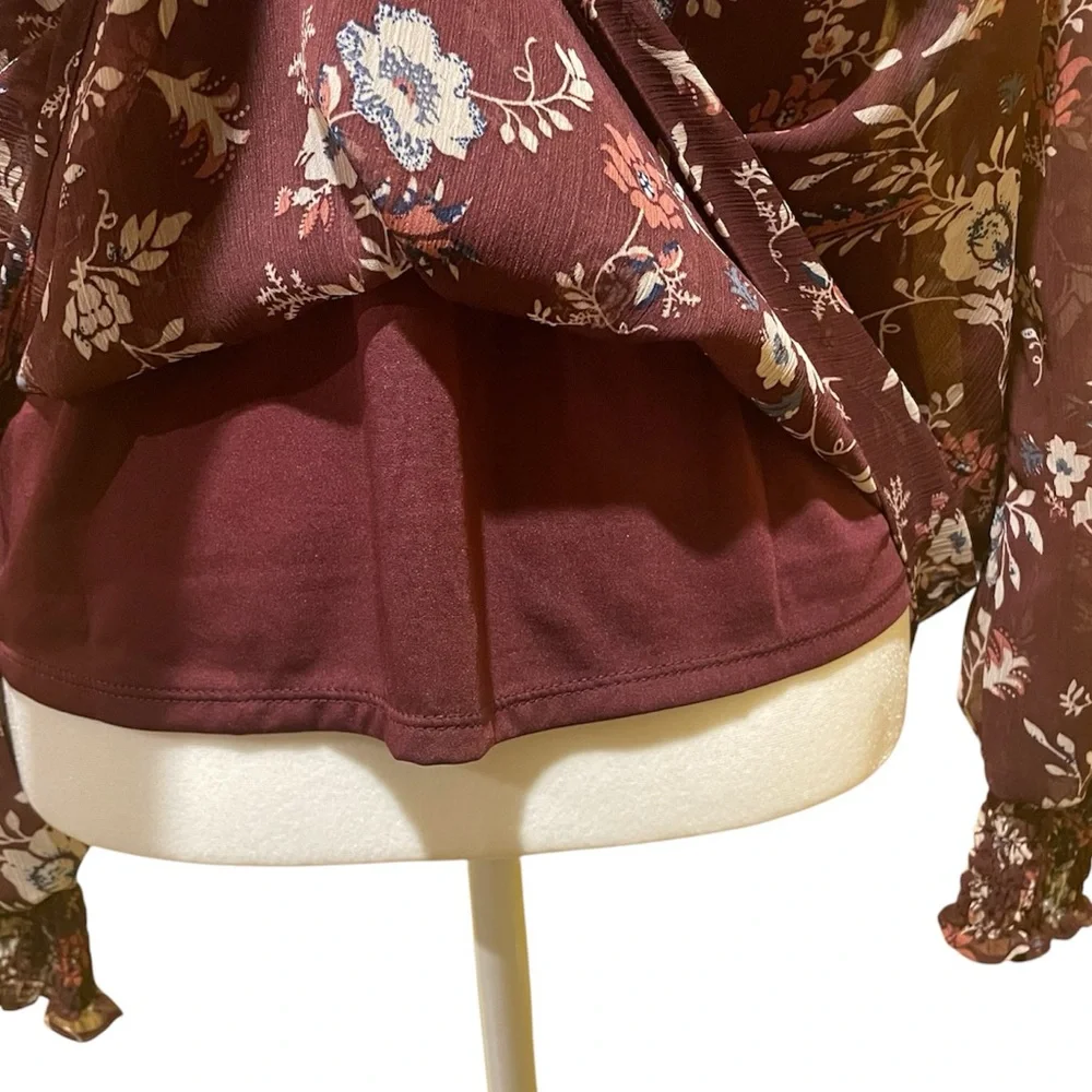 Floral Print‎ Women's Top - Picture 7 of 9